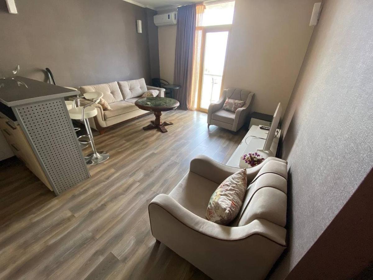 Grand Mall Apartment Batumi Exterior foto
