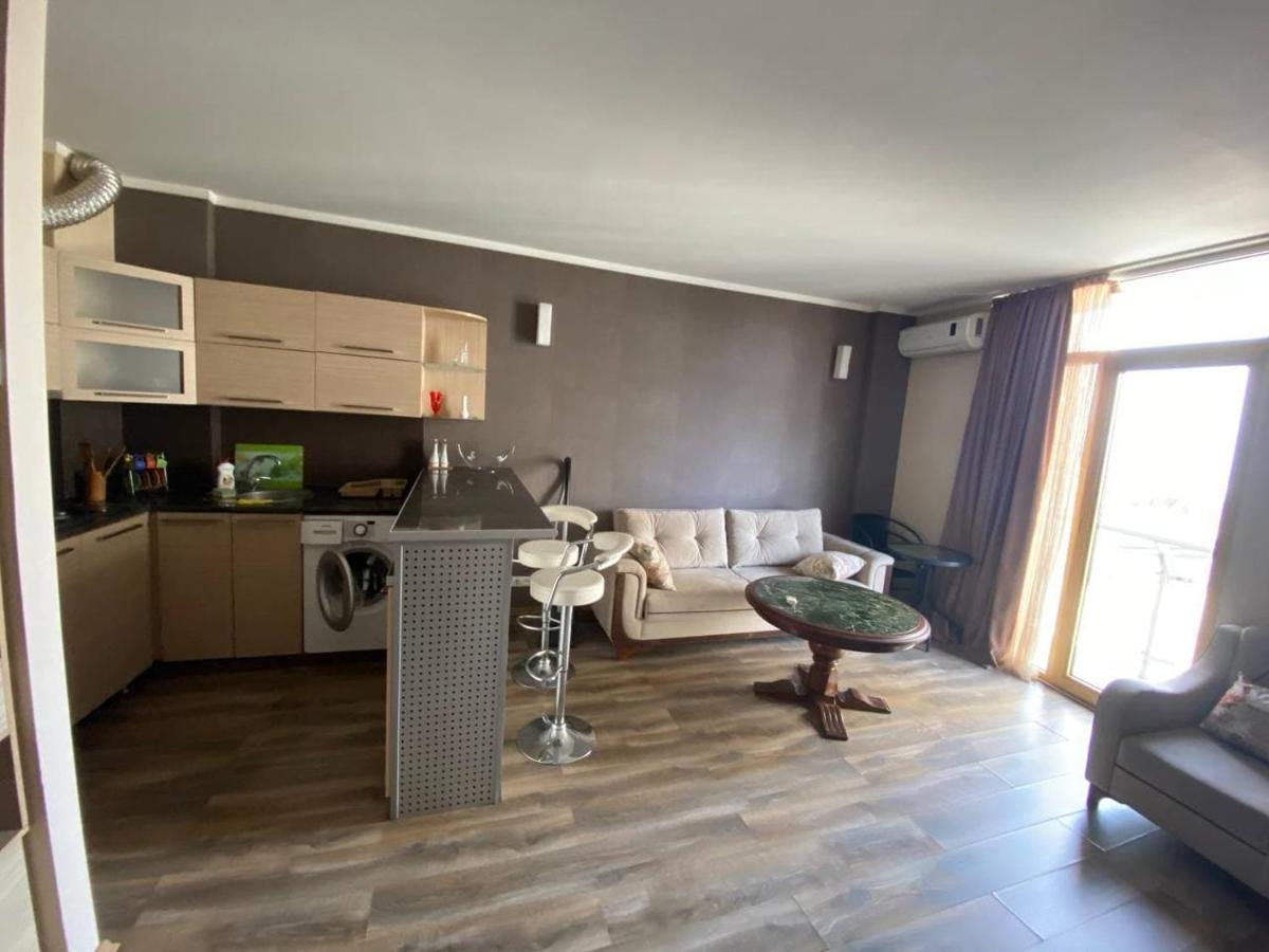 Grand Mall Apartment Batumi Exterior foto